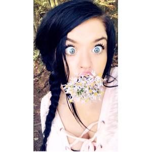 Meet your Posher, Britney